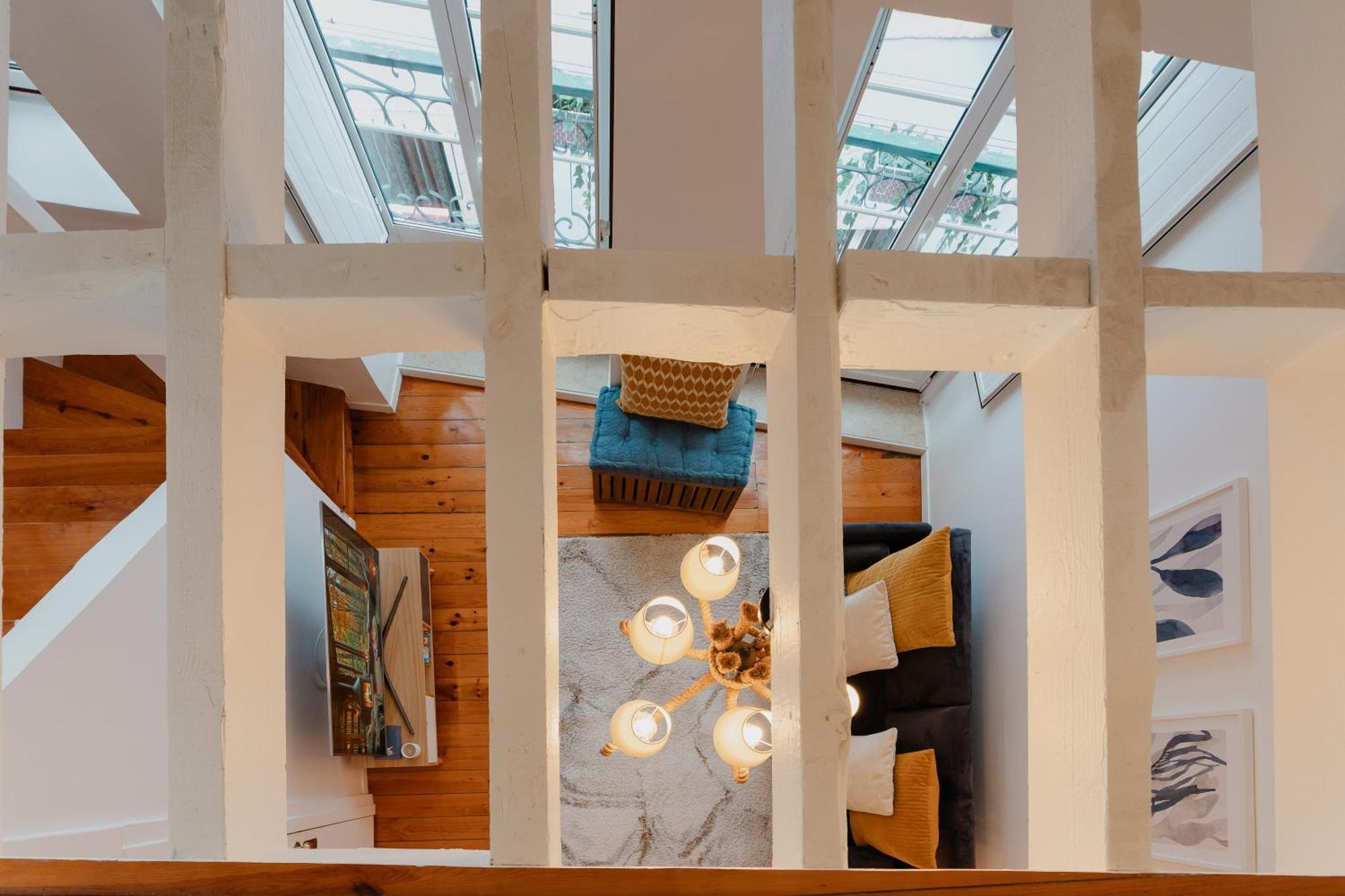 Stylish Getaway In A Mezzanine Flat By The Castle Apartment Lisbon Bagian luar foto